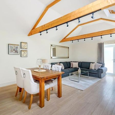 The Cowshed Apartman Farmborough Kültér fotó