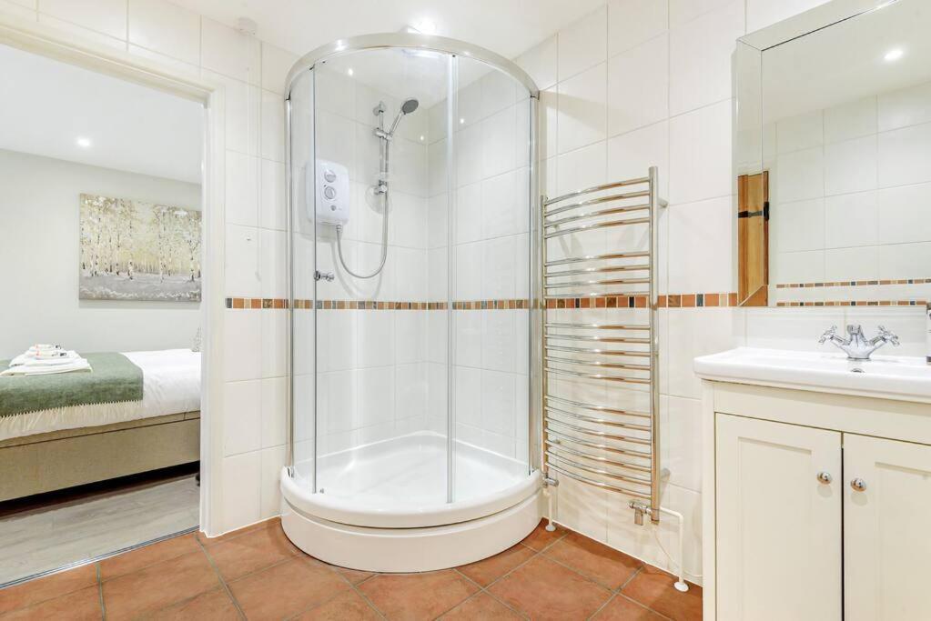 The Cowshed Apartman Farmborough Kültér fotó