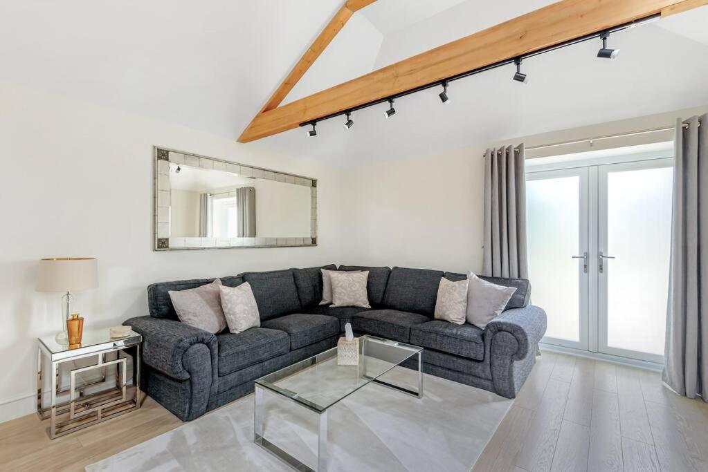 The Cowshed Apartman Farmborough Kültér fotó